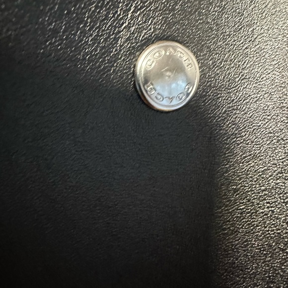 Coach Brooklyn - Picture 7 of 12